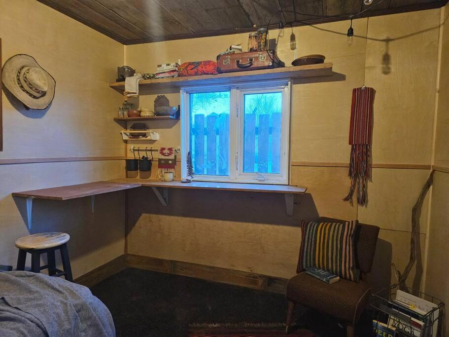 Blue Dog Accommodations Eastend Luaran gambar